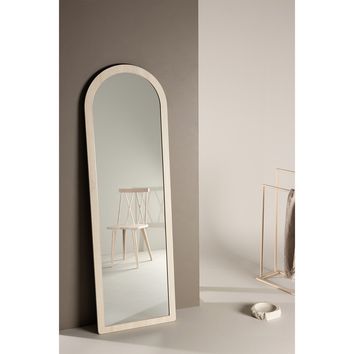 Memphis spejl 60x193 - Møbelkompagniet