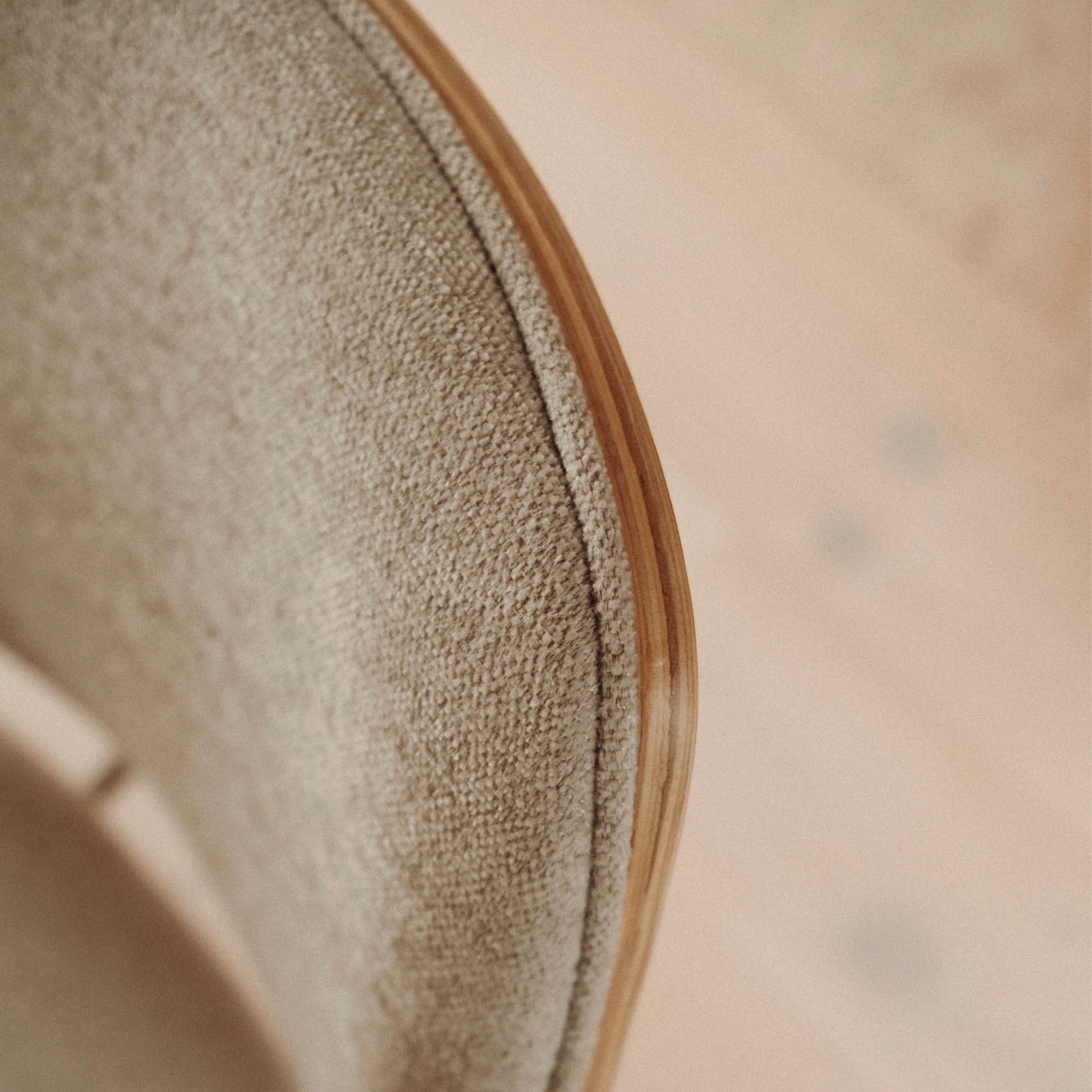 Forma spisebordsstol, Drejefunktion | Stof/Eg - Møbelkompagniet