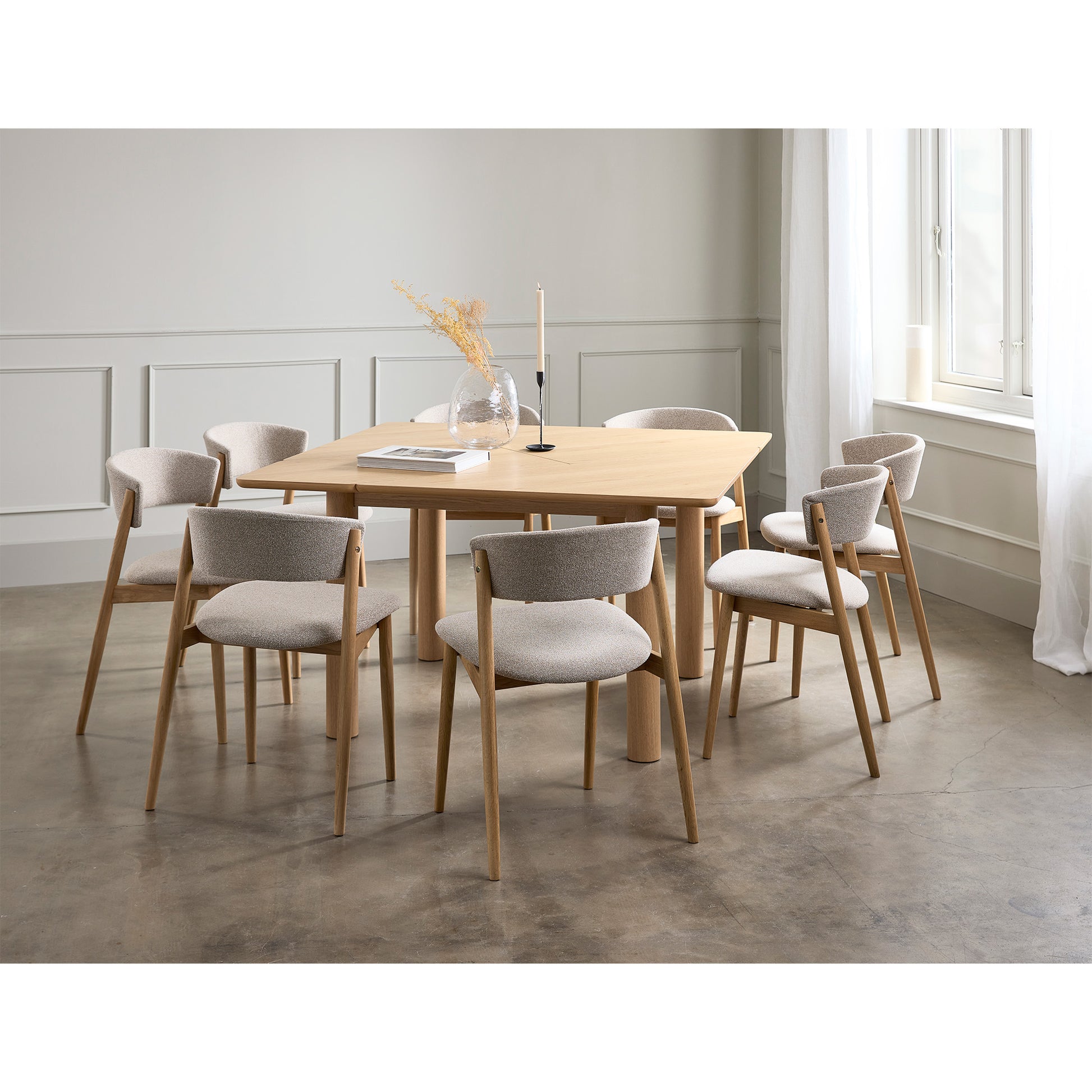 Askov spisebord, inkl. tillægsplade | 100/135x100 - Møbelkompagniet