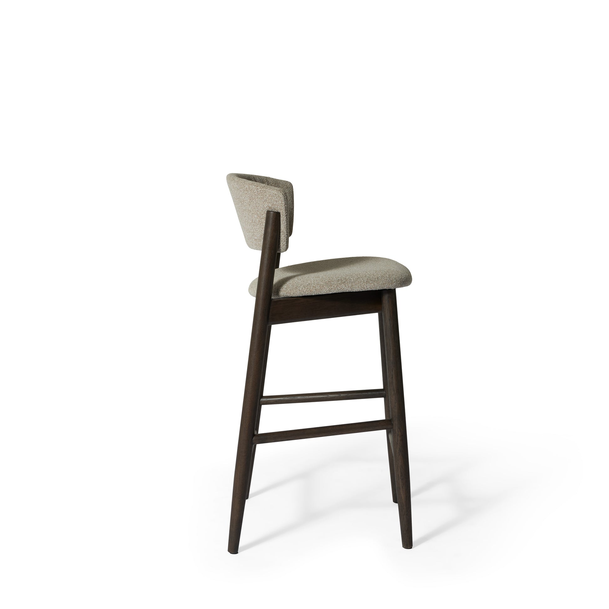 Leonora counterstol, røget egetræ | stof - Møbelkompagniet