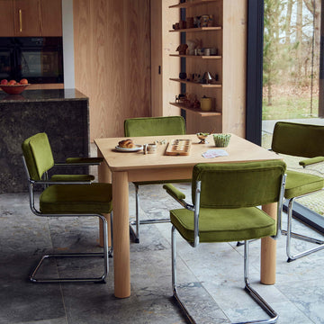 Askov spisebord, inkl. tillægsplade | 100/135x100 - Møbelkompagniet