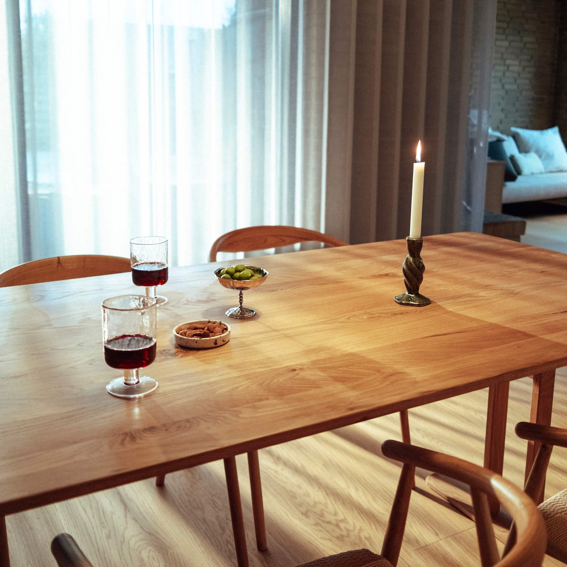 Oak spisebord, Massiv egetræ | 180x90 - Møbelkompagniet